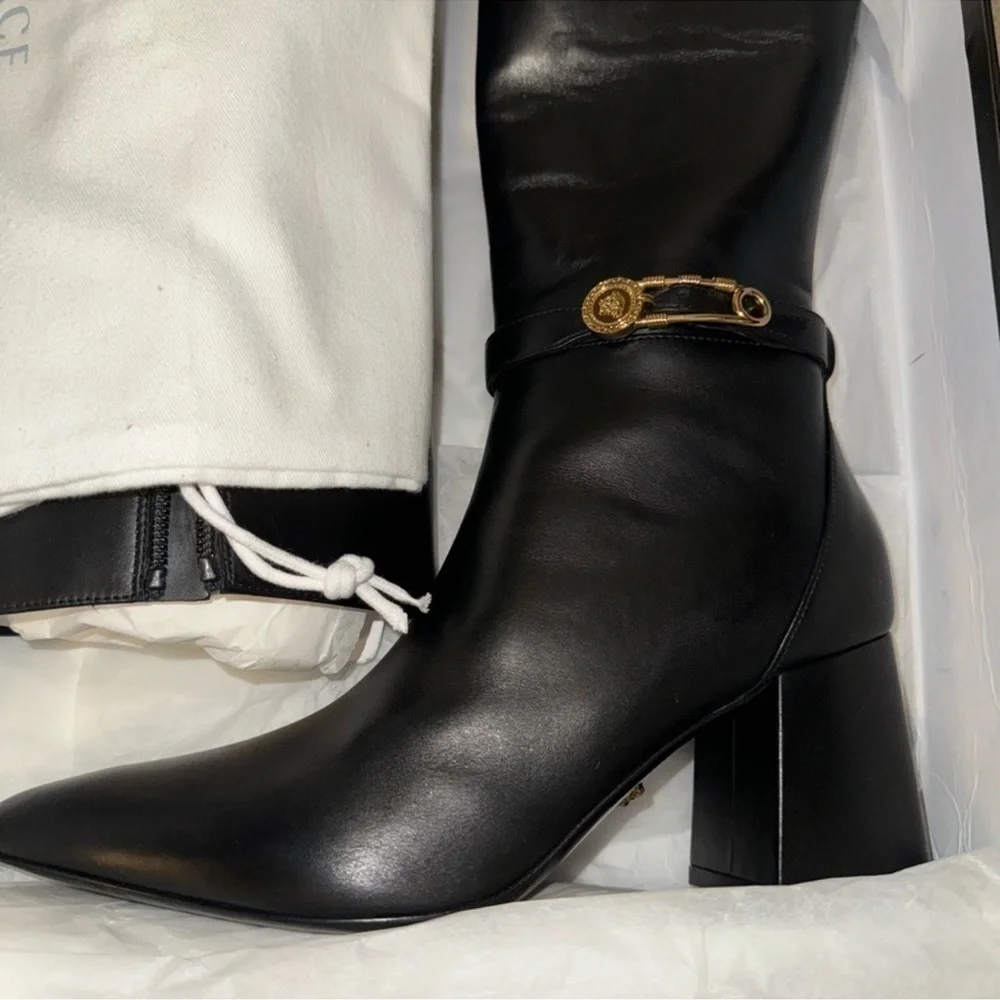 NIB Versace Boots - Picture 2 of 15